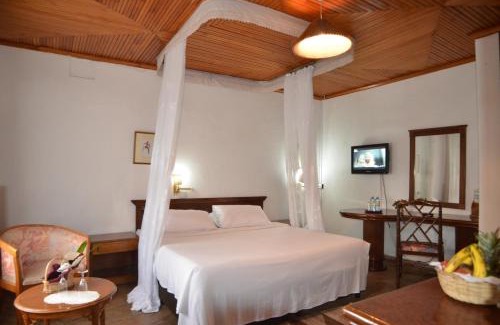 Gilgil Cabin | Relaxing Jacaranda Lake Elementeita Lodge with Pool & Breakfast