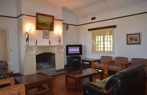 Gilgil Hotel | Relaxing Stay at Jacaranda Lake Elementaita Lodge