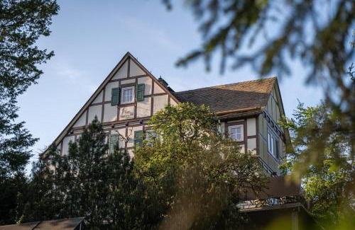 Brilon House | Welcoming Jachthuus: Family & Pet-Friendly Retreat