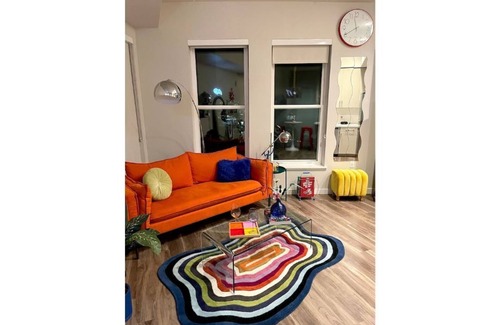 Produce and Waterfront Apartment | Stylish 1BD Apartment at Jack London Square with Pool
