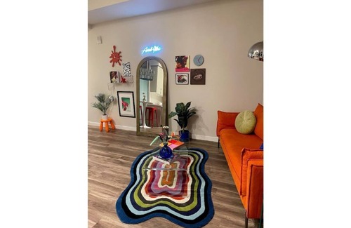 Produce and Waterfront Apartment | Stylish 1BD Apartment at Jack London Square with Pool