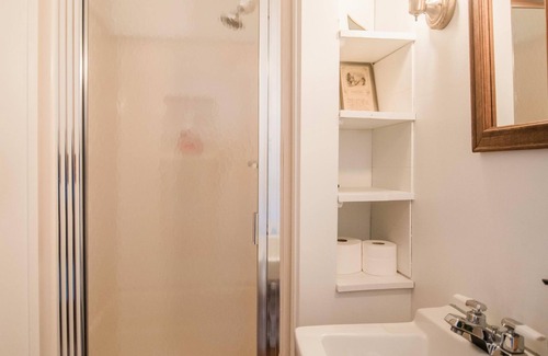 Central Lake Apartment | Jack Room BW Boutique Hotel