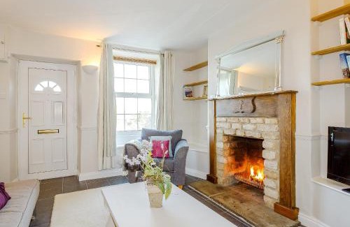 Easton on the Hill House | Charming Retreat at Jacks Cottage – Pet and Child Friendly