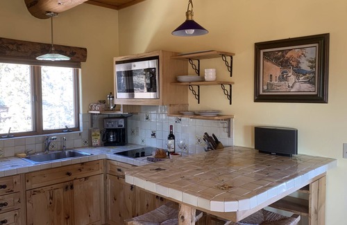 Durango Apartment | Romantic Jackrabbit Estate: Close to Town & Pet Friendly