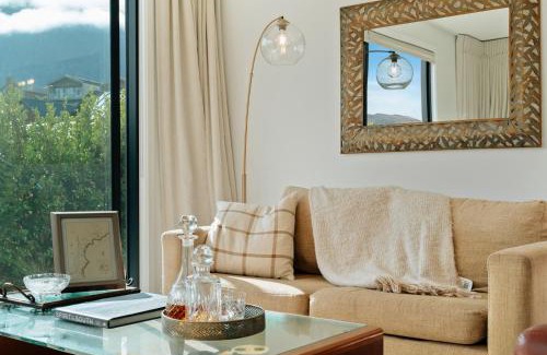 Kawarau Falls House | Family-Friendly Jacks Point Retreat with High Guest Ratings
