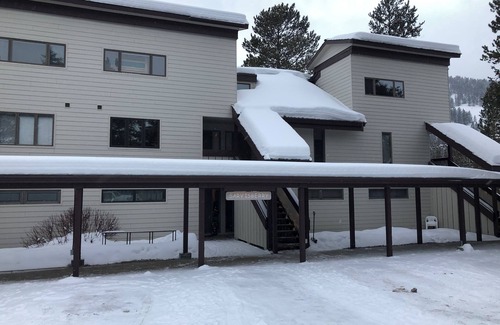 Moose Wilson Road Condo | Jackson Hole condo in the Aspens. A retreat close to Nat. Parks & JHMR, King Bed