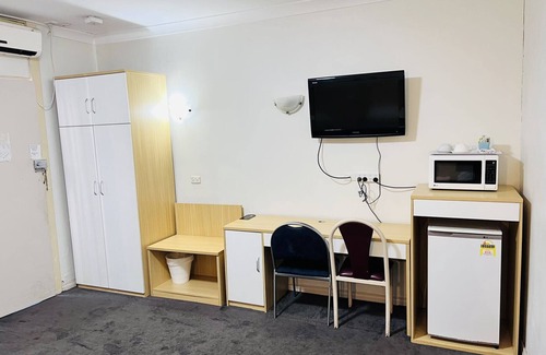 Glen Osmond Hotel | Budget-Friendly Jacksons Motor Inn with Family Amenities