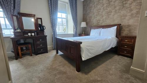 Roscommon House | Discover Jacksons Restaurant and Accommodation Experience