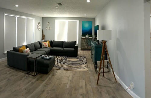 Girvin House | Jacksonville Intracoastal Retreat with Oceanfront Amenities