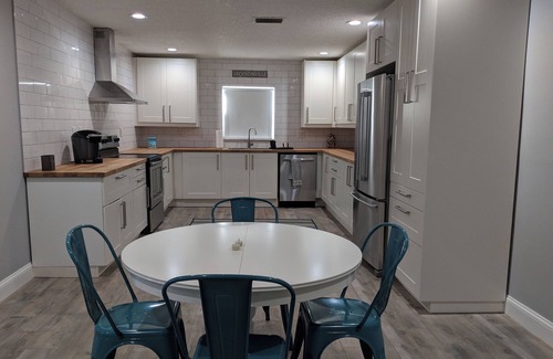 Girvin House | Jacksonville Intracoastal Retreat with Oceanfront Amenities