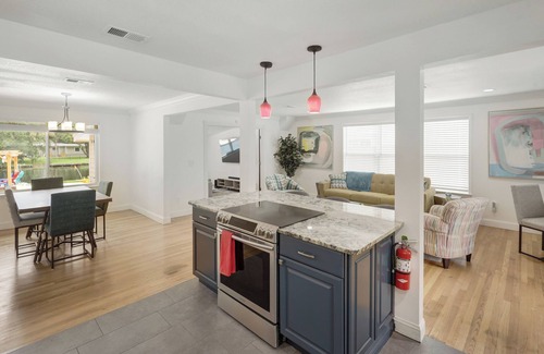 San Jose House | Jacksonville Lake House with Heated Pool