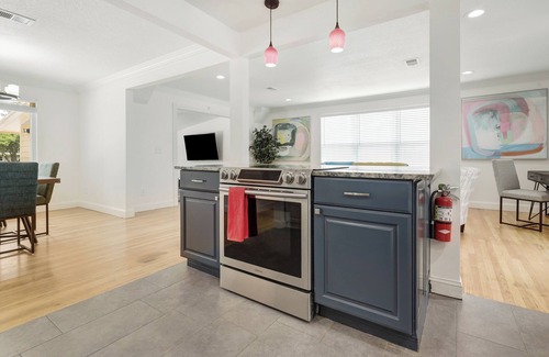 San Jose House | Jacksonville Lake House with Heated Pool