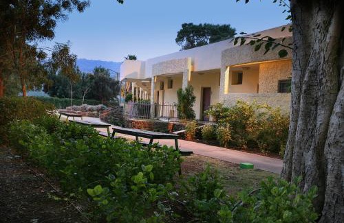 Kinneret Hotel | Ohalo Manor Hotel: Family-Friendly Stay with Great Dining