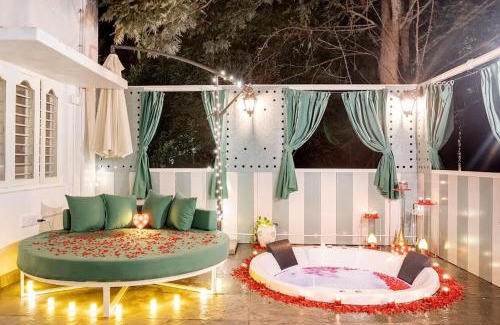 Denkanikota House | Jacuzzi Cove in Bangalore Rio
