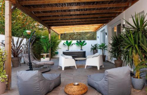 Skala Sotiros Villa | Relax in a Jacuzzi Deluxe Villa with Ocean View