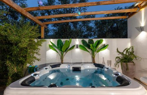 Skala Sotiros Villa | Relax in a Jacuzzi Deluxe Villa with Ocean View