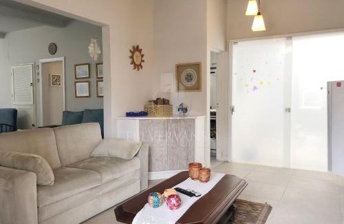 Guaratuba House | Prime Location: Just Steps from Central Beach with Hot Tub