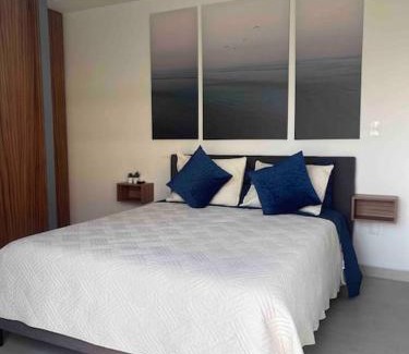 Del Valle Apartment | Indulge in Jacuzzi Moments for Unforgettable Experiences