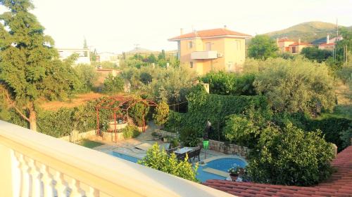 Chalcis Apartment | Pet-Friendly Jacuzzi Pool House with Ocean View