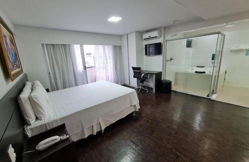 Sao Luiz Apartment | Indulge in a Private Jacuzzi at Pampulha Retreat