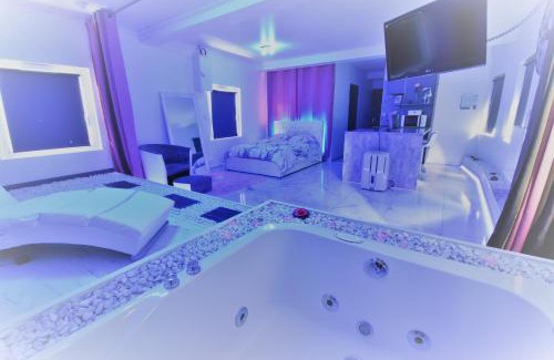 Fecamp Apartment | Romantic Getaway with Hot Tub Near Etretat - Rated 9.1