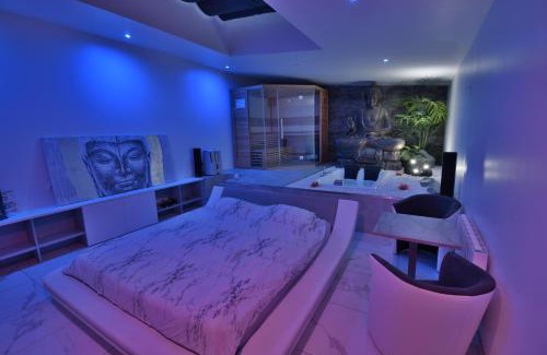 Fecamp Apartment | Romantic Getaway with Hot Tub Near Etretat - Rated 9.3/10