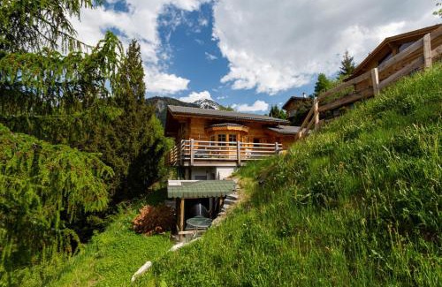 Riddes Ski Chalet | Indulgent Retreat with Jacuzzi & Sauna at Chalet Teremok