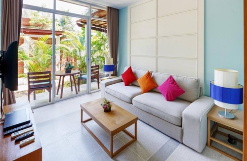 Khuk Khak Beach Villa | Jacuzzi Villa in Khao Lak with a romantic outdoor Jacuzzi JV#15