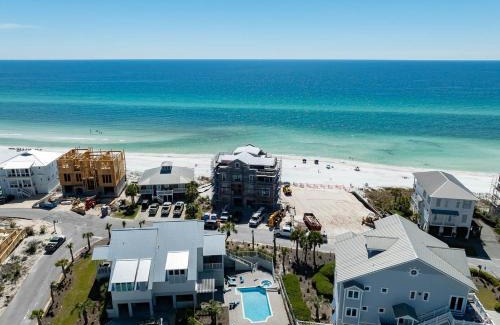Gulf Trace House | Discover Family-Friendly Retreat at Jada's Dare Hotel