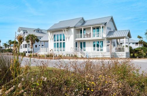Gulf Trace House | Discover Family-Friendly Retreat at Jada's Dare Hotel