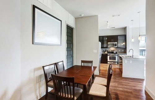 The Galleria Apartment | Discover Jade At Millennium I: 3-Bedroom Family Retreat