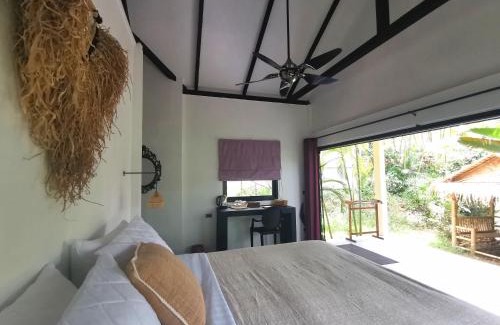 Bophut Hills House | Relax at Jade Cottages: 4-Star Oceanfront Retreat