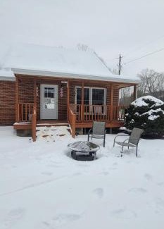 Deerfield House | Jade Dragon Guest House