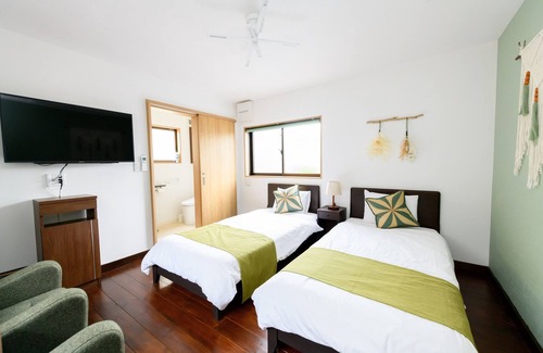Kotsubo House | Eco-Friendly Jade: Family-Savvy Stay with Breakfast
