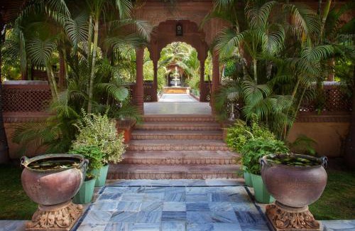 Pushkar Hotel | Inviting Jagat Palace: Pool, Spa & Family-Friendly Retreat