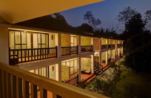 Bharatpur Cabin | Experience Jagatpur Lodge: Oceanfront Retreat with Pool