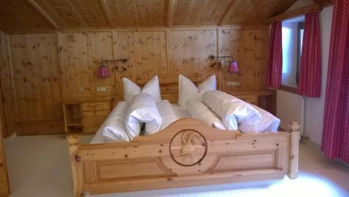 Gerlos Ski Chalet | Elegant Jagdhaus Gerlos: 4-Star Oceanfront Retreat