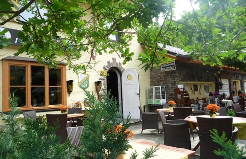 Rech Hotel | Pet-Friendly Retreat at Jagdhaus Rech - Ahr