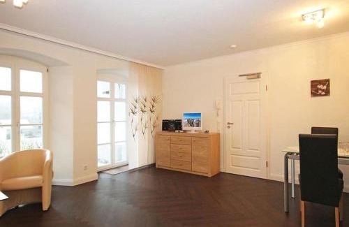 Hohen Niendorf Apartment | Family-Friendly Stay at Jagdschloß zu Hohen Niendorf