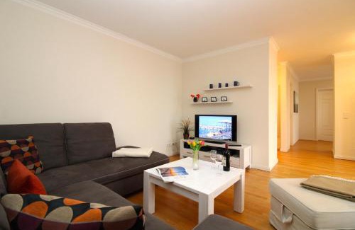 Hohen Niendorf Apartment | Child-Friendly Escape at Jagdschloß zu Hohen Niendorf