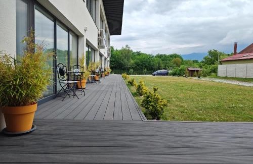 Avrig Cabin | Family-Friendly Retreat at JAI GIRIDHARI - Rated 9.8/10