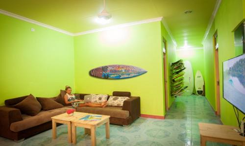 Himmafushi House | Cozy Jail Break Surf Inn: Ocean Views & Family-Friendly Stays