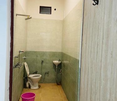 Islamnagar Hotel | Pet-Friendly Jaishree Garden: Guest Rated 9/10 Accommodations