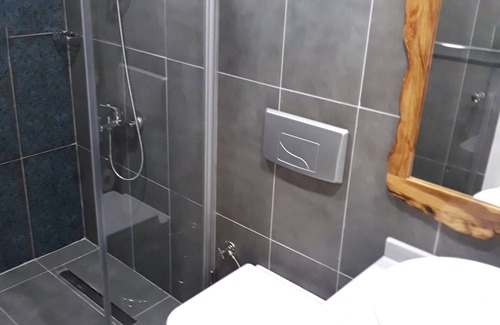Taksim Hotel | Discover Jakaranda Boutique Hotel: Family-Friendly Stays