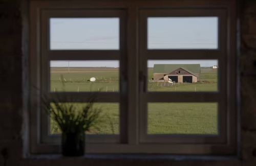 Hvolsvollur Ski Chalet | Experience Jakob's Old Farmhouse: 10/10 Guest Rated Retreat