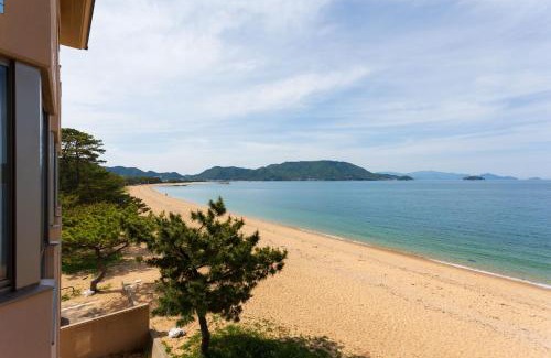 Sanuki Hotel | Relax at Jakomaru Park Tsuda with Oceanfront Amenities