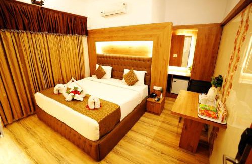 Somnathpur Resort | Relax at Jal Mahal Resort and Spa with Pool & Breakfast