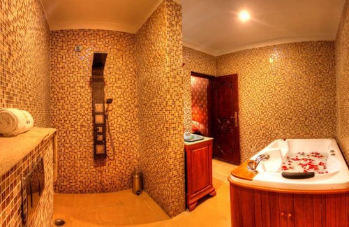 Mysore Hotel | Relax at Jal Mahal Resort & Spa, Mysore - 4-Star Retreat