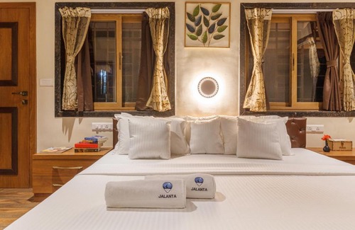 Paud Villa | Experience Tranquility at Jalanta Stays – Lake View Retreat