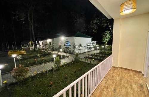 Madari Hat Hotel | Jaldapara Forest Tourist Lodge JFTL